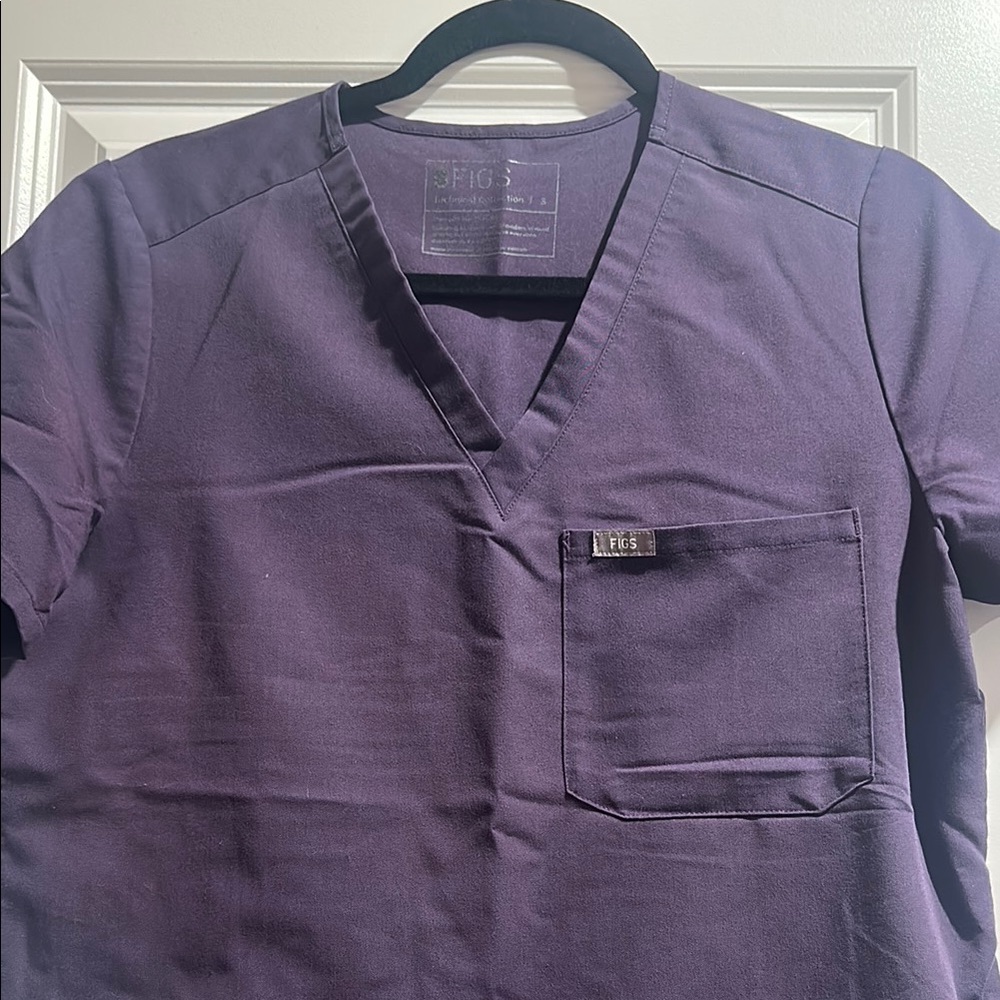 women's Purple Shadow Catarina- One-Pocket Scrub Top S Purple Shadow